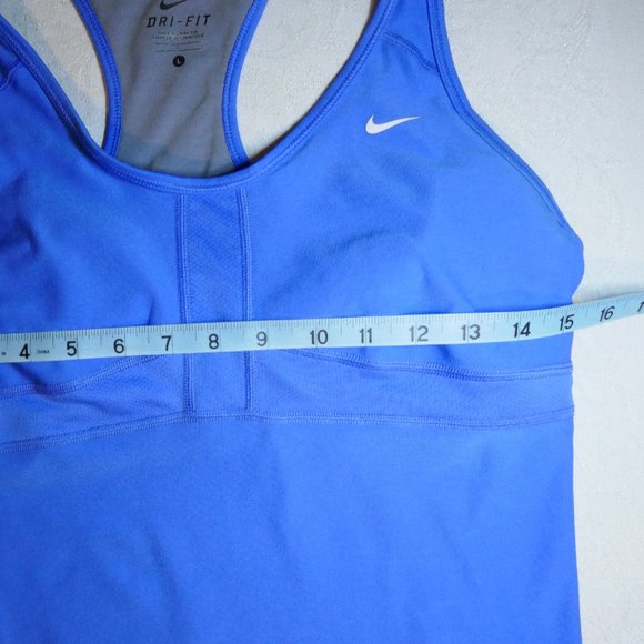 Blue Workout Top. Nike. Shelf Bra. Sz L ***3/$18 bundle. - Picture 5 of 5